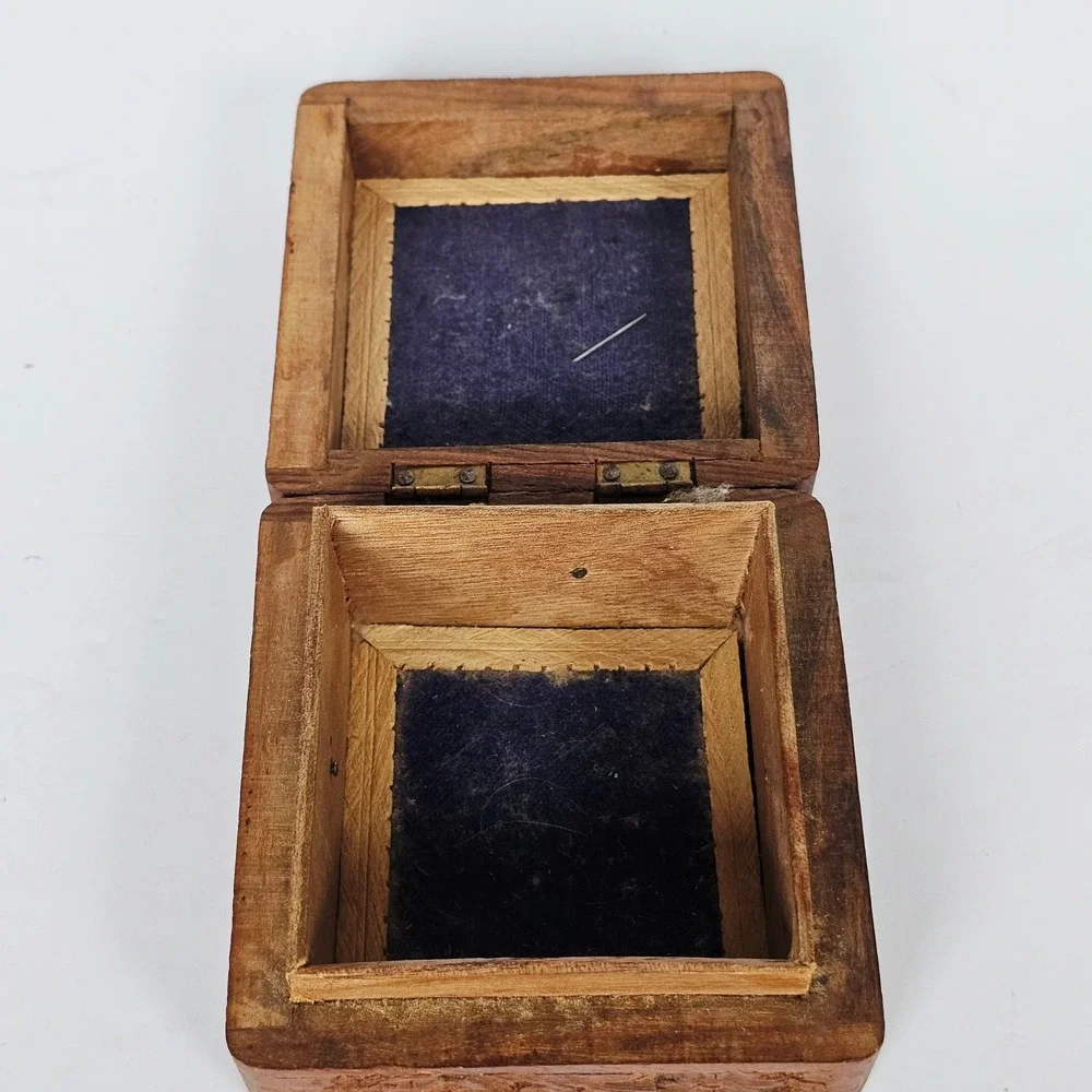 Vintage Handmade Carved Wooden Sewing Box Jewelry Trinket Floral Wood Inlay 1594